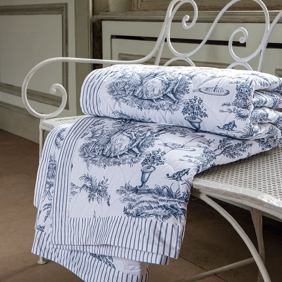 COVERLET Galante