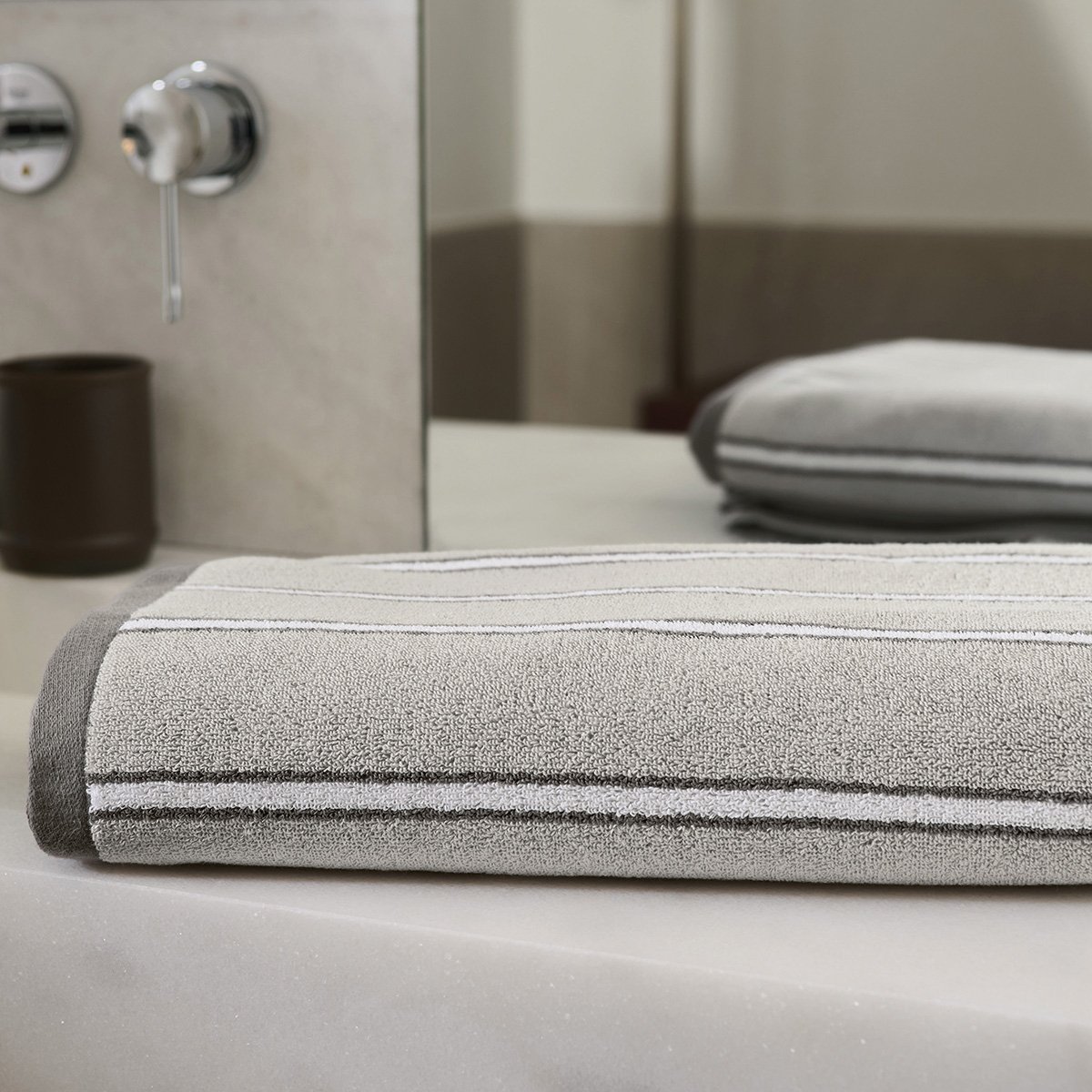 BATH SHEET Journey · Gris