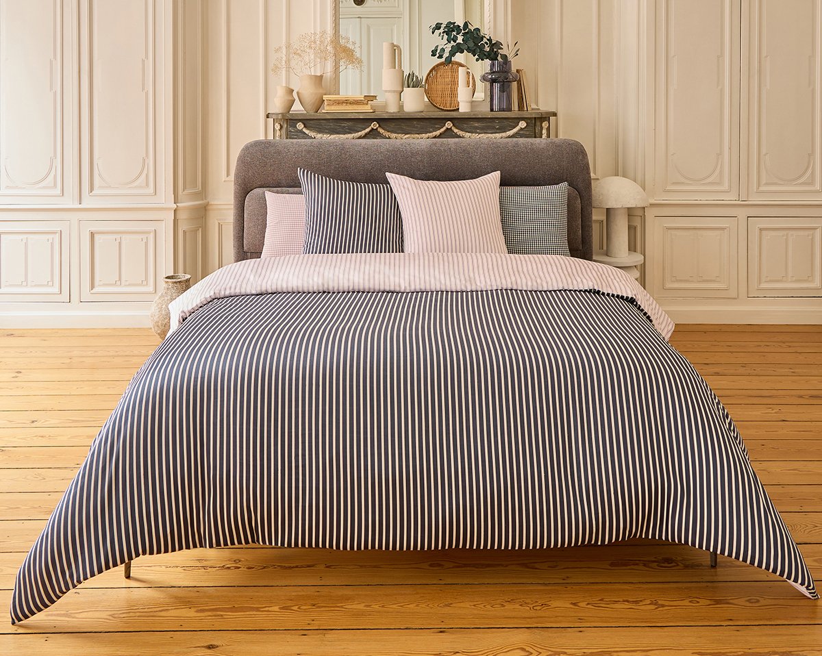 PACK HOUSSE DE COUETTE + TAIE(S) D'OREILLER Baudouin · Bleu nuit/Lilas