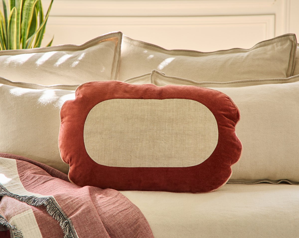 COUSSIN Bérénice · Beige/Bordeaux