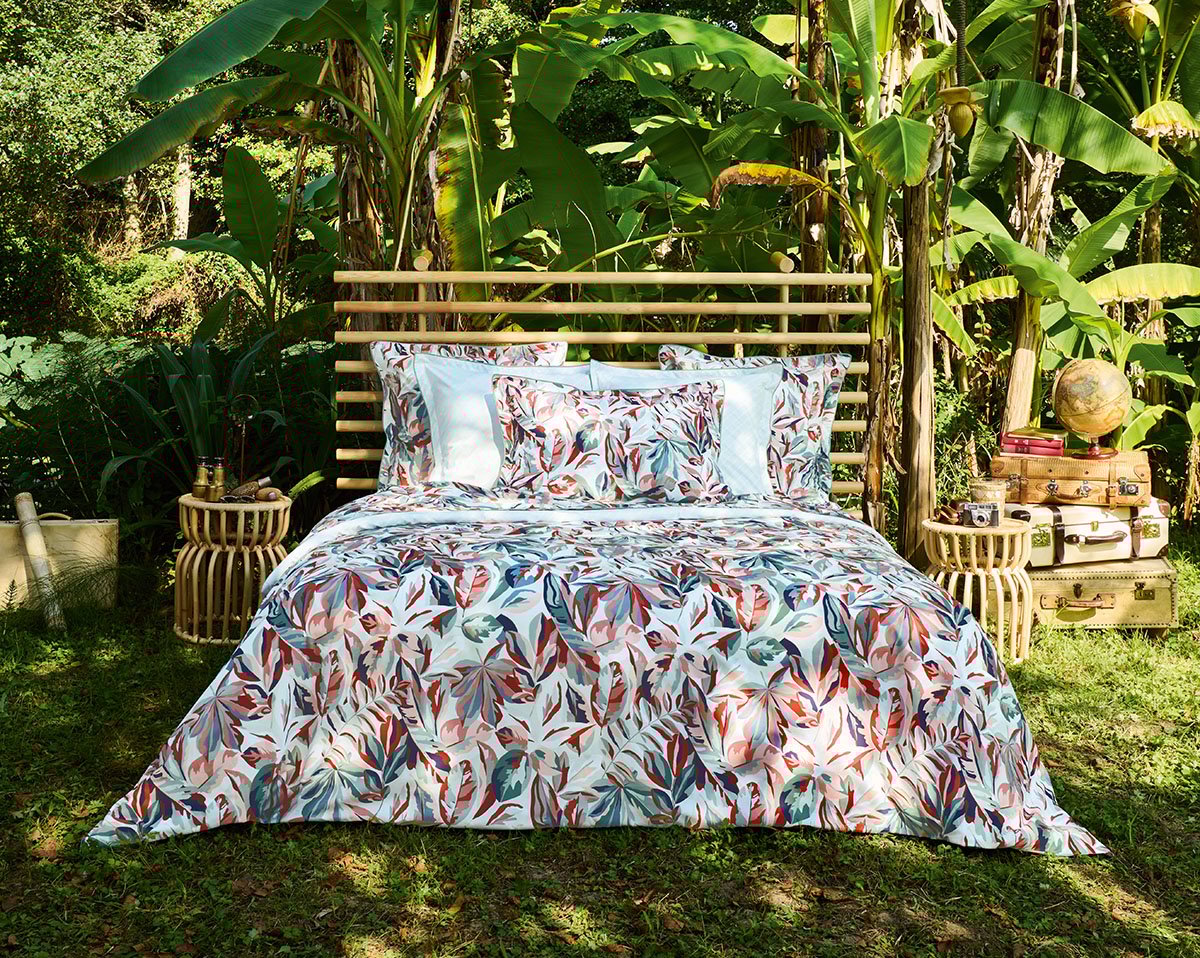 DUVET COVER Post Card