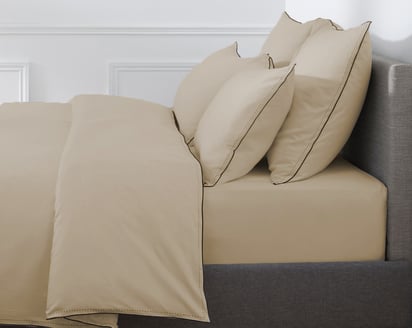 HOUSSE DE COUETTE Pure White Satin Lavé · Sand · Finition Black