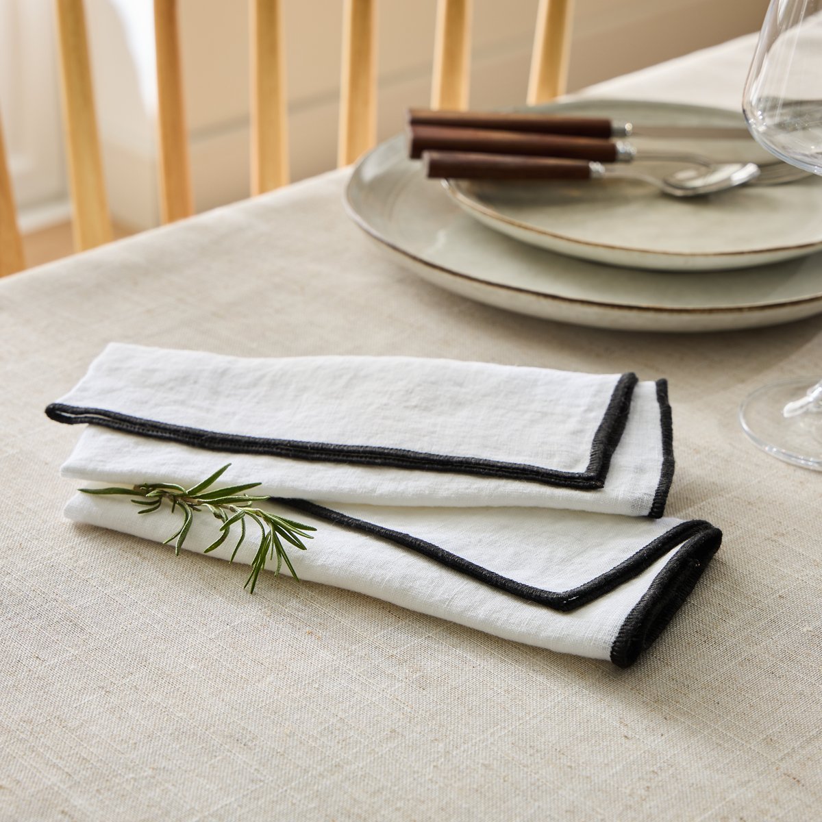 LOT DE 2 SERVIETTES DE TABLE Brunelle ·  Blanc